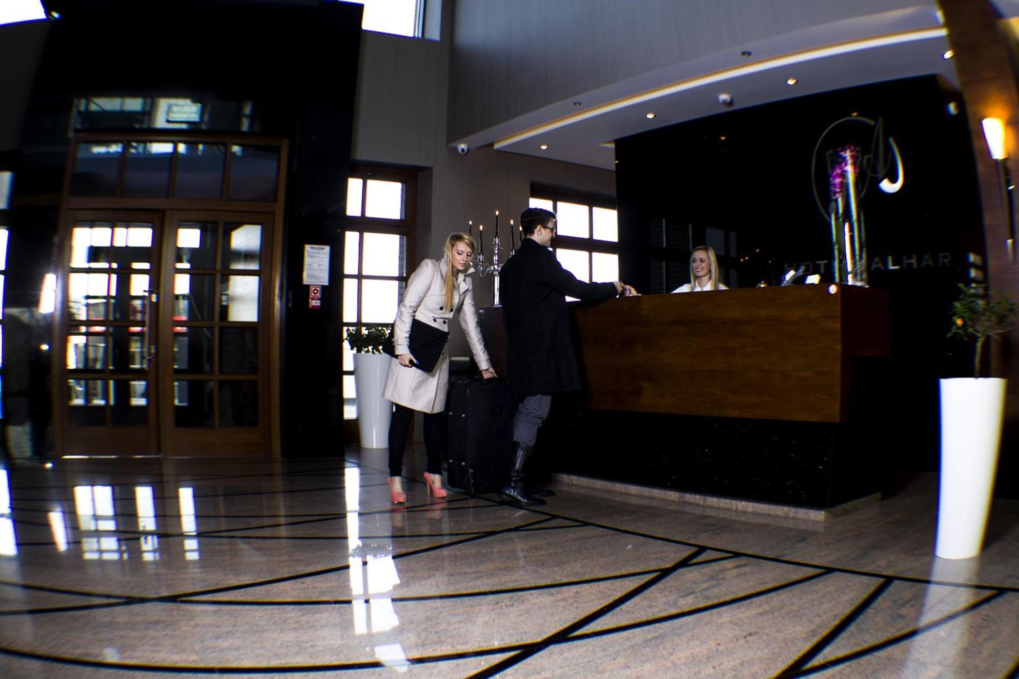 Hotel Alhar Люблінєц Екстер'єр фото