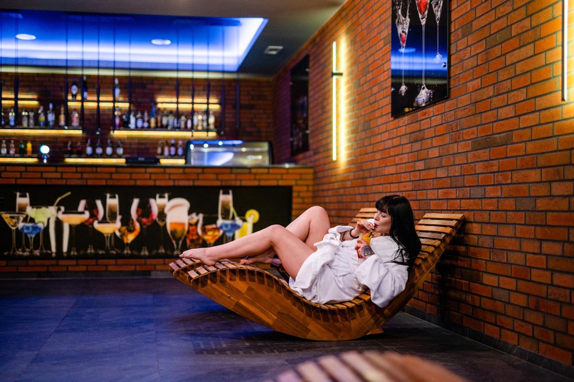 Hotel Alhar Люблінєц Екстер'єр фото
