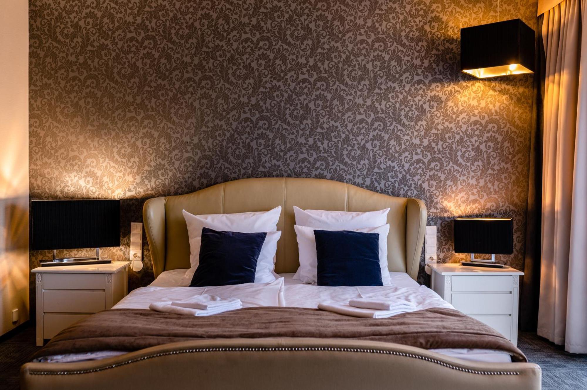 Hotel Alhar Люблінєц Екстер'єр фото