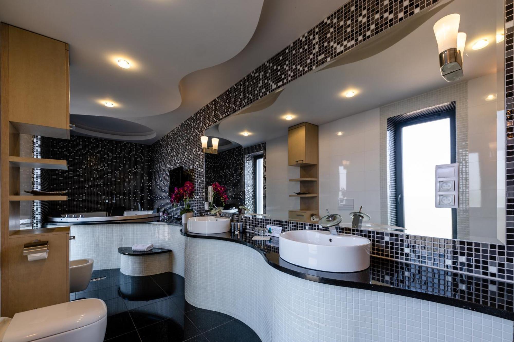 Hotel Alhar Люблінєц Екстер'єр фото